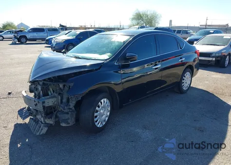 2018 Nissan Sentra S z USA, uszkodzony, nr VIN 3N1AB7AP8JY254844
